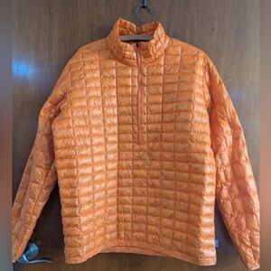 Patagonia Men’s Lightweight Down Orange Quilted Pullover Jacket